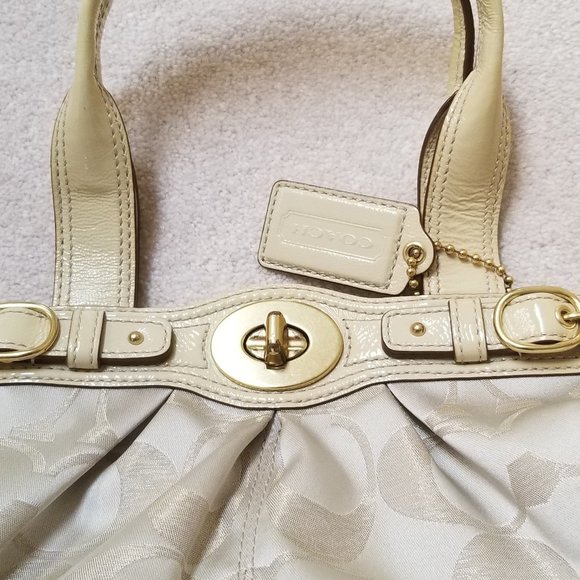 Coach purse - Picture 5 of 10